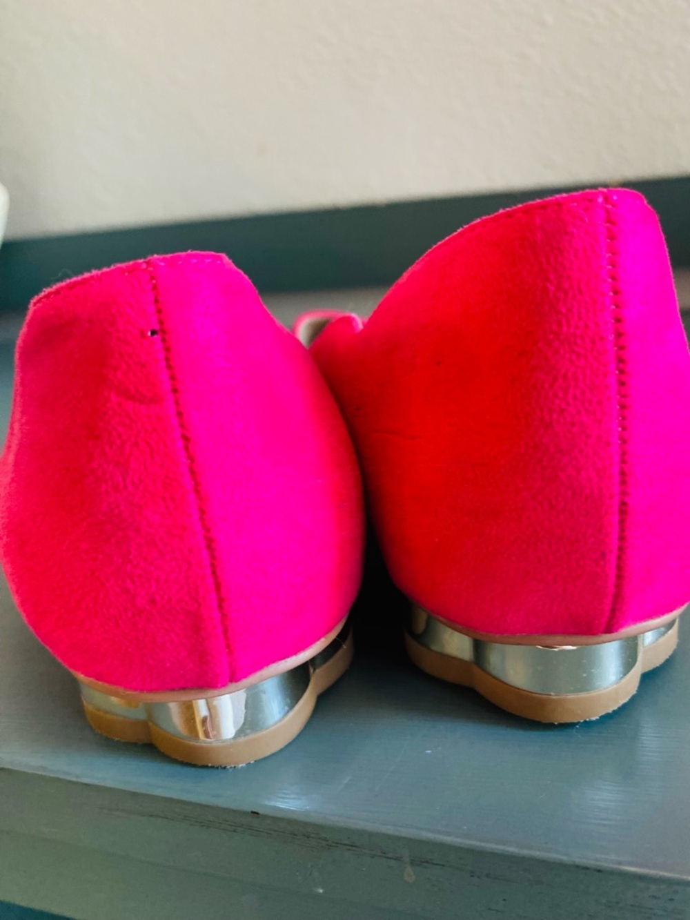 White House Black Market Bellamy Scalloped Pink Flat Size 6.5 - Picture 9 of 11